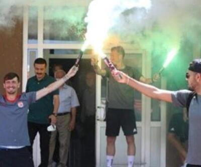 Mert Hakan Yandaş'tan Sivasspor'a meşaleli veda