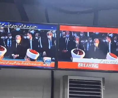 Ayasofya'da cuma namazı, Pakistan haber kanallarında canlı yayınlandı