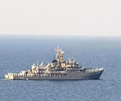 Türk savaş gemileri Kıbrıs Türkü'nü selamladı