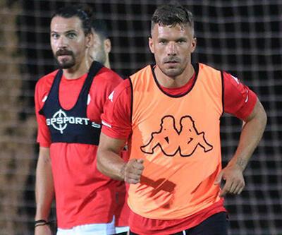 Antalyaspor’da Podolski ilk 11’e dönüyor