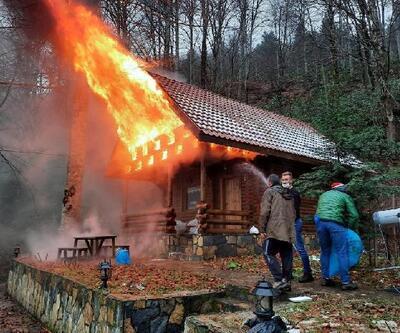 Bungalov ev alev alev yandı 