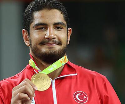 Milli güreşçi Taha Akgül, spor müşavirliğine atandı