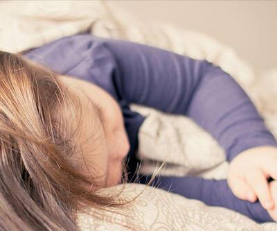 Okul başladığında erken uyuması için çocuğa baskı yapılmamalı