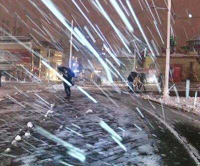 Kar yağışı Marmara Bölgesi'nde etkili oluyor