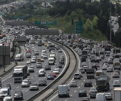 Yeni normal başladı: İstanbul'da trafik arttı