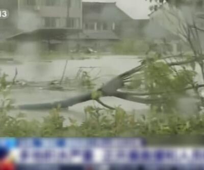 Çin'i bu kez de tayfun vurdu