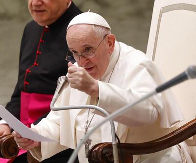 Papa'ya içinde 3 kurşun olan mektup gönderildi