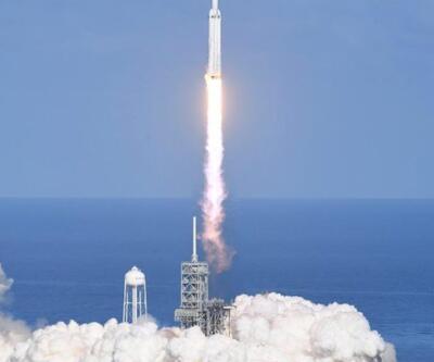 Falcon 9 roketi uzay turistleri için çalışacak
