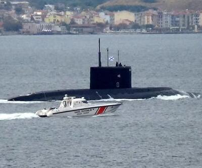 Rus denizaltısı, Çanakkale Boğazı'ndan geçti
