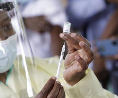 Afrika Birliği: İngiltere, Afrika'ya gönderdiği aşıları olanları aşılı saymıyor