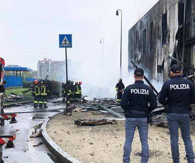 İtalya'da düşen küçük uçakta 8 kişi hayatını kaybetti