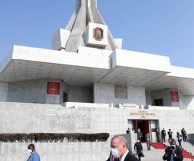 Cumhurbaşkanı Erdoğan, Angola’nın ilk Cumhurbaşkanı Neto’nun anıt mezarını ziyaret etti