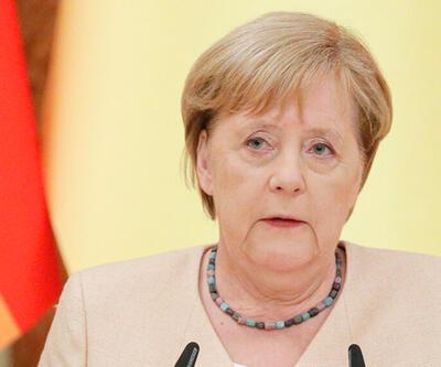Almanya'da, Merkel'den yeni hükümet kurulana kadar görevde kalması istendi