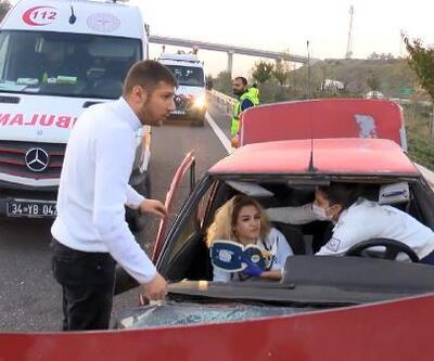 Kuzey Marmara Otoyolu'nda kaza: Otomobilde sıkışan kadını itfaiye kurtardı
