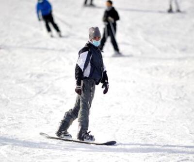 Uludağ’da kayak öğrenmenin saati 450 TL