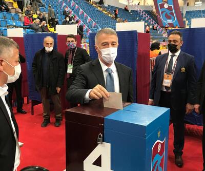 Trabzonspor'da Ahmet Ağaoğlu yeniden başkan seçildi