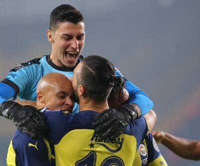 Fenerbahçe 4 futbolcuyla görüşmelere başladı