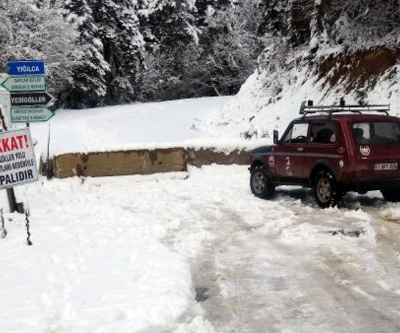 Yedigöller yolu buzlanma nedeniyle ulaşıma kapatıldı