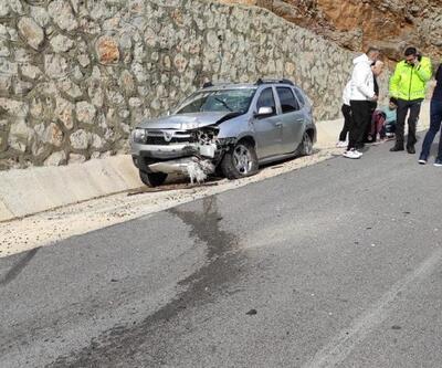 Akseki'de trafik kazası: 2 yaralı