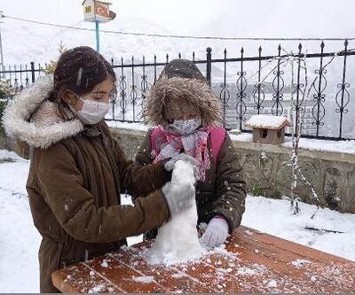 Gümüşhane’de 96 köy yolu kardan kapandı, okullar tatil