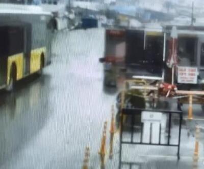 Şile'de dev dalga İETT otobüsünün camını kırdı
