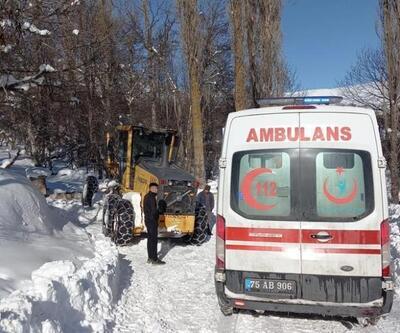 Tipide mahsur kalan biri ambulans 25 araç kurtarıldı