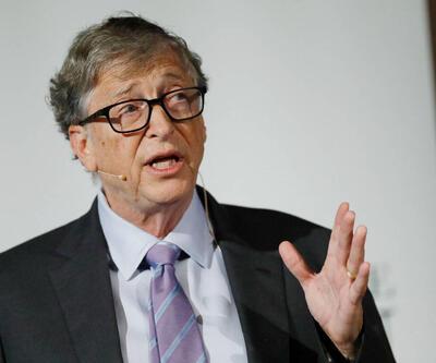 Bill Gates'ten Omicron itirafı: Daha hızlı yayılıyor