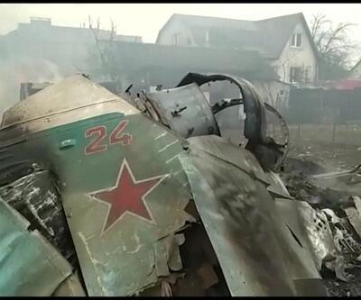 Rus savaş uçağı yerleşim yerine düştü
