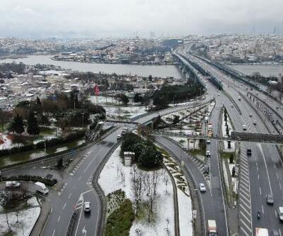 İstanbul'da boş kalan yollar havadan fotoğraflandı