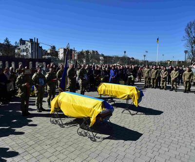 Cephede hayatını kaybeden askerler için Lviv'de tören düzenlendi