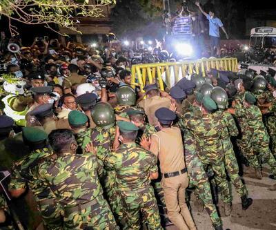 Sri Lanka'da Devlet Başkanı Rajapaksa'nın konutuna saldırı
