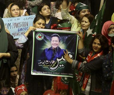 Pakistan'da siyaset kilitlendi: Ülkeyi ne bekliyor?