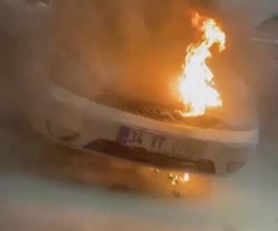 Çamlıca Camii otoparkında otomobil yangını
