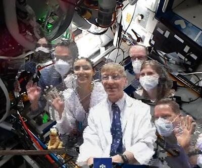 Astronotlarına hologram ile doktor hizmeti sundu