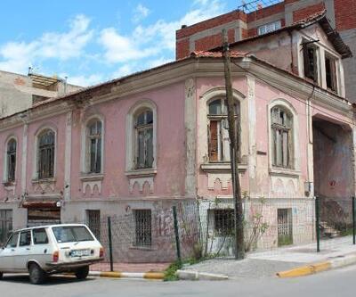 Tarihi Turhan Alakent Evi restore edilip  'Alaşehir Kongre Evi'ne dönüştürülecek