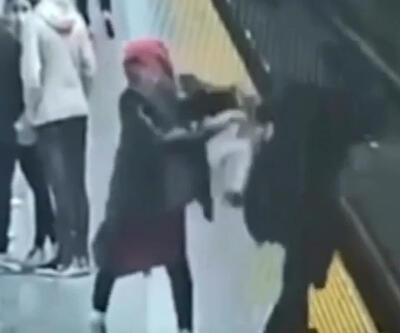 Kanada’da metro istasyonunda bekleyen kadın raylara itildi