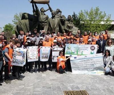Trabzon'da farkındalık için temizlenmiş alanlarda çöp topladılar