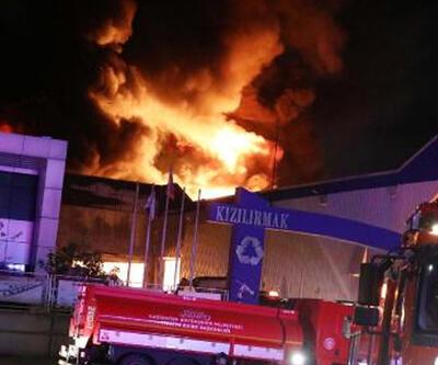 Gaziantep’te geri dönüşüm fabrikasında yangın