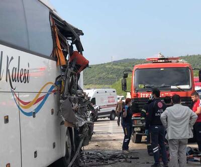 TIR, yolcu otobüsüne çarptı: 1 ölü 6 yaralı