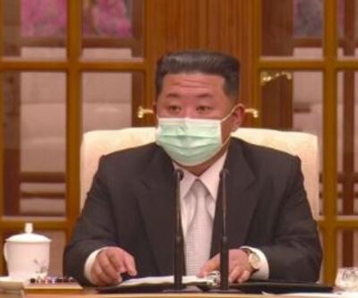 Kim Jong Un 2 yıl sonra maske taktı