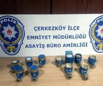 Çerkezköy'de su sayaç hırsızlığı şüphelileri yakalandı