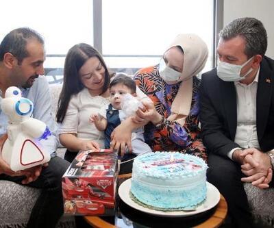 SMA hastası minik Kaan Efe'ye sürpriz doğum günü
