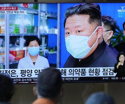 Kuzey Kore'de şüpheli Covid-19 vakaları 3 milyona yaklaştı: Kim Jong-un'dan sosyal mesafesiz tören!