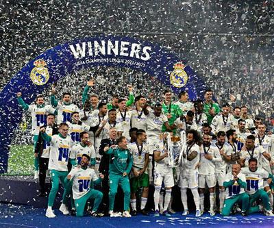 Son dakika... Real Madrid kupayı aldı, Ancelotti tarihe geçti!