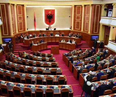 Arnavutluk'ta ilginç gündem: Cumhurbaşkanlığı seçiminde adaysız tur!