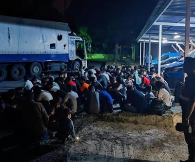 Kamyon kasasından 111 düzensiz göçmen çıktı
