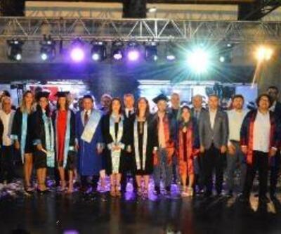 Manavgat'ta mezuniyet sevinci