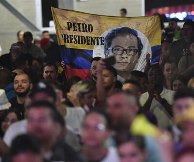 Kolombiya'da seçimin galibi Gustavo Petro oldu