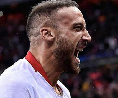Son dakika.... Beşiktaş'tan kritik transfer: Cenk Tosun'u açıkladı
