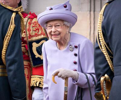 Kraliçe Elizabeth'in görev tanımı değişti